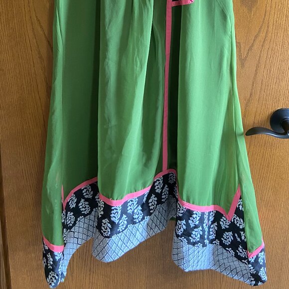 Green & Black Georgette Kurti with White Print and Pink Trim | Size L/XL - Picture 2 of 4